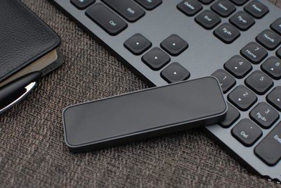 小米高速指纹加密固态硬盘测评 智能化生物识别如何守护你的数字资产？